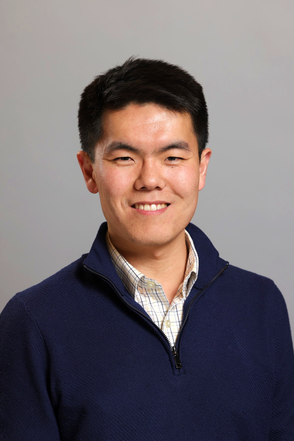 Dr. Steven Zhou